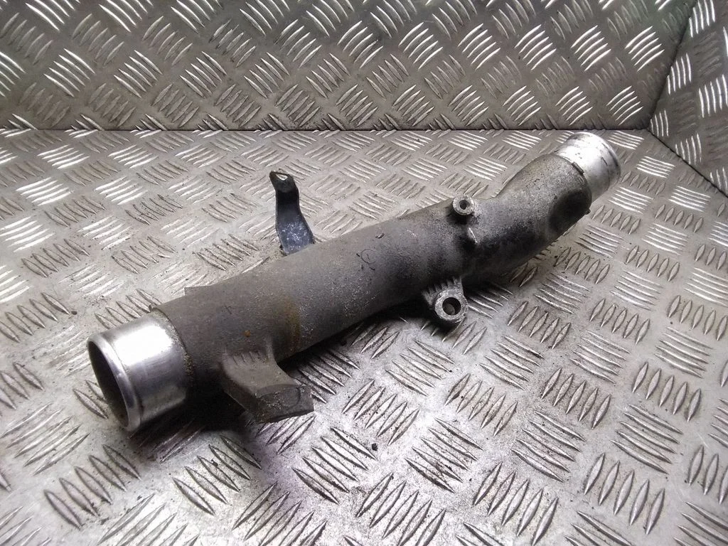 Wąż / rura intercoolera – Toyota Corolla Verso AR10 (2004-2009)