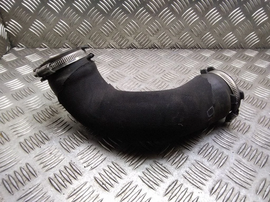 Vahejahuti voolik (-ud)/ toru (-d) – Audi A5 8T 8F (2007-2016)