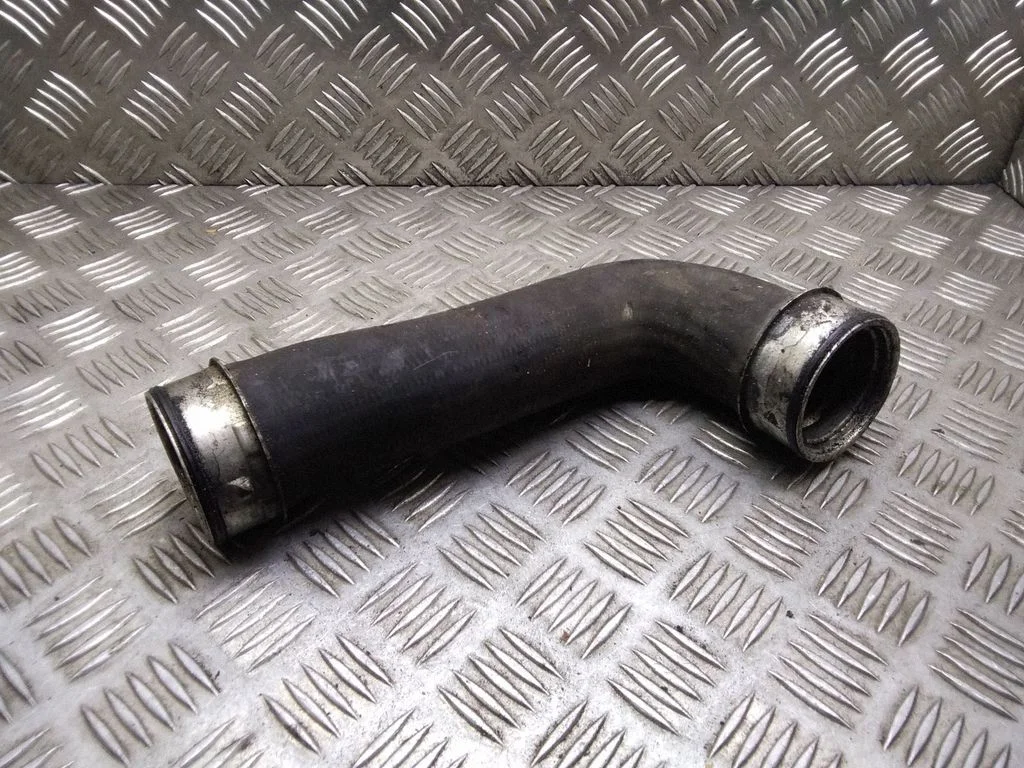 Intercooler hose/pipe – Volkswagen Passat B5.5 (2001-2005)