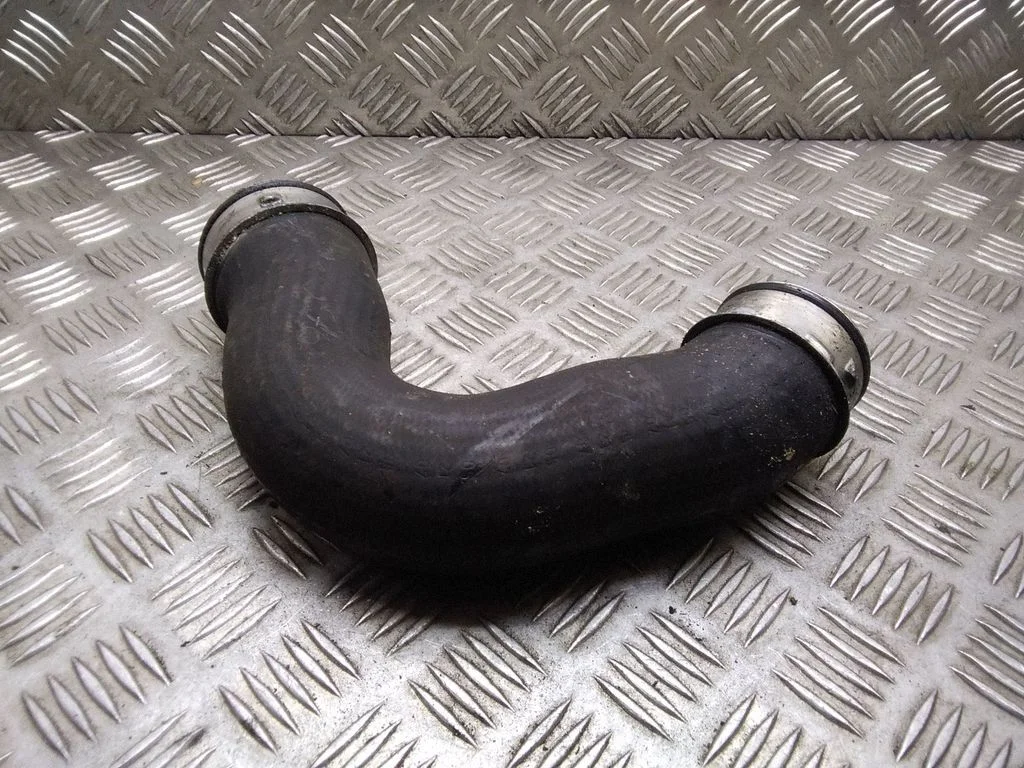Intercooler hose/pipe – Volkswagen Passat B5.5 (2001-2005)