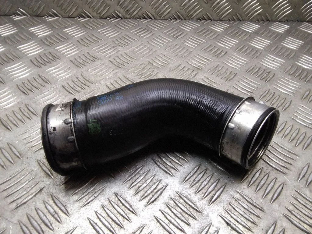 Starpdzesētāja šļūtene (-es)/ caurule (-es) – Volkswagen Golf Plus (2005-2013)