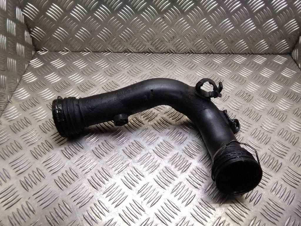 Starpdzesētāja šļūtene (-es)/ caurule (-es) – Volkswagen Golf Plus (2005-2013)
