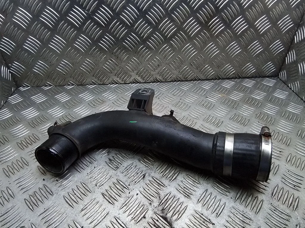 Intercooler hose/pipe – Toyota Avensis T250 (2006-2009)