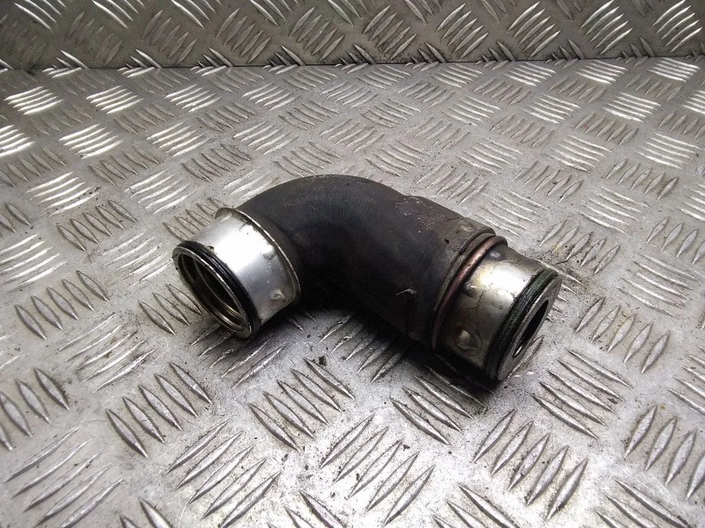 Starpdzesētāja šļūtene (-es)/ caurule (-es) – Volkswagen Golf Plus (2005-2013)