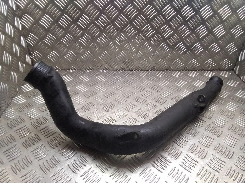 Intercooler hose/pipe – Volvo V70 (2000-2004)