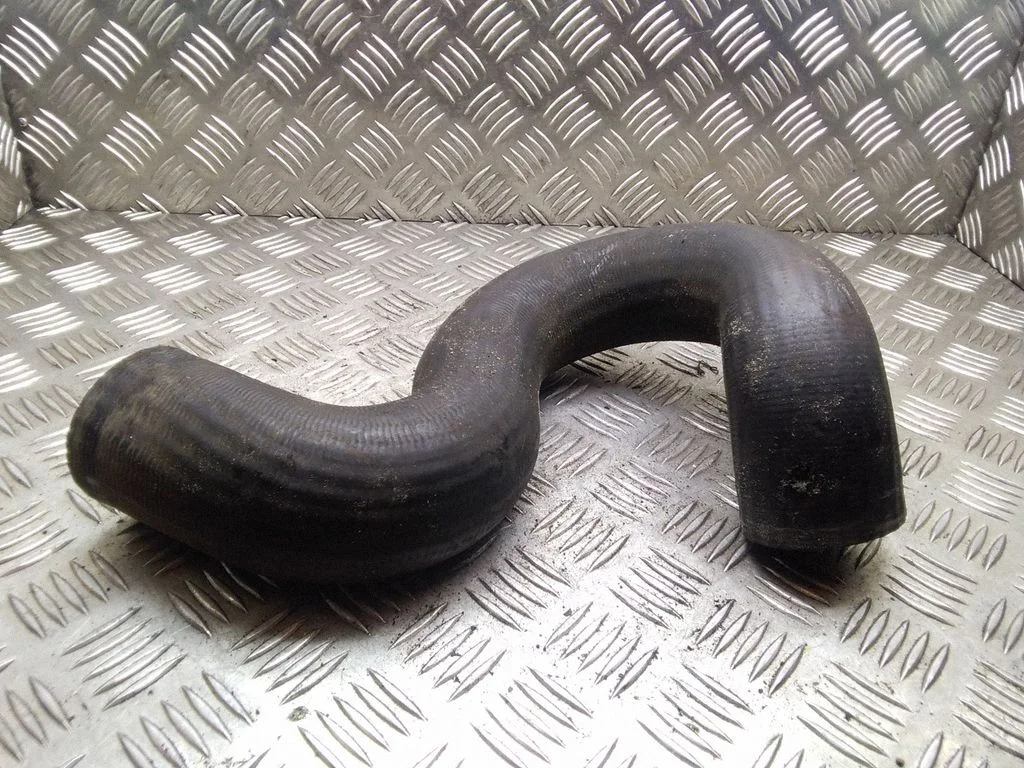 Vahejahuti voolik (-ud)/ toru (-d) – Citroen C4 I (2004-2010)