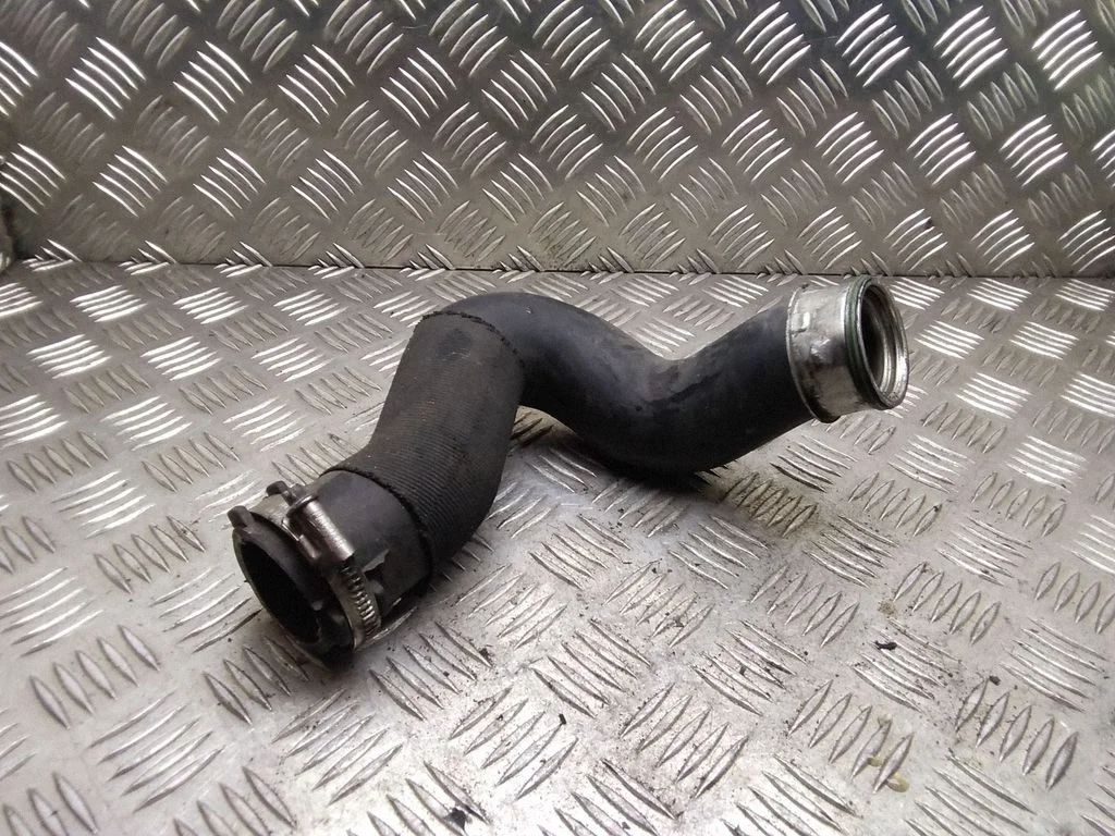Intercooler hose/pipe – Volkswagen Touareg I (2002-2010)