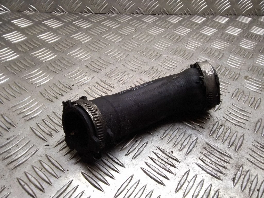 Wąż / rura intercoolera – Audi A4 S4 B6 8E 8H (2001-2005)
