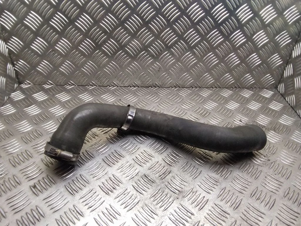 Vahejahuti voolik (-ud)/ toru (-d) – Renault Megane II (2002-2005)