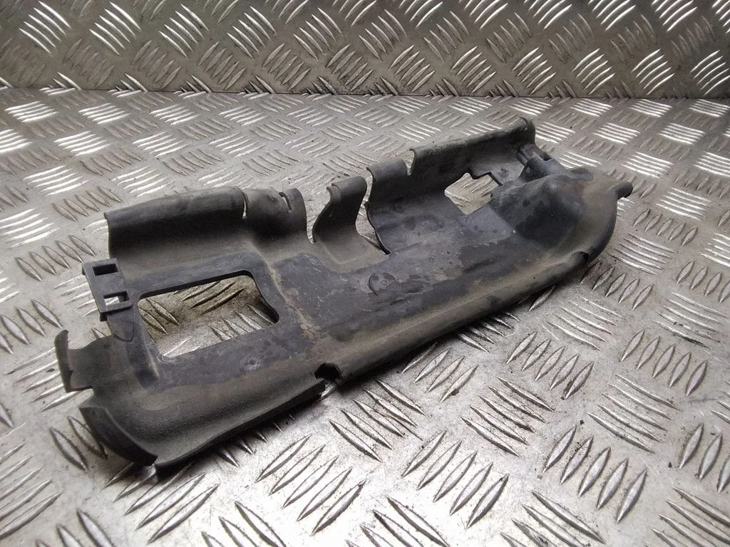 Intercooler air guide/duct channel – Volvo V60 (2011-2013)