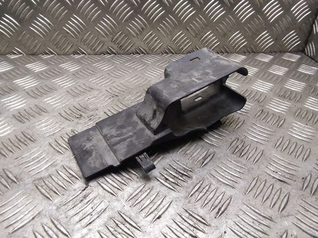 Intercooler air guide/duct channel – Volvo V60 (2011-2013)