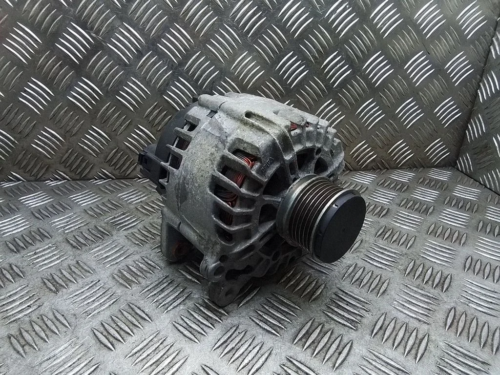 Generaator 03L903023F