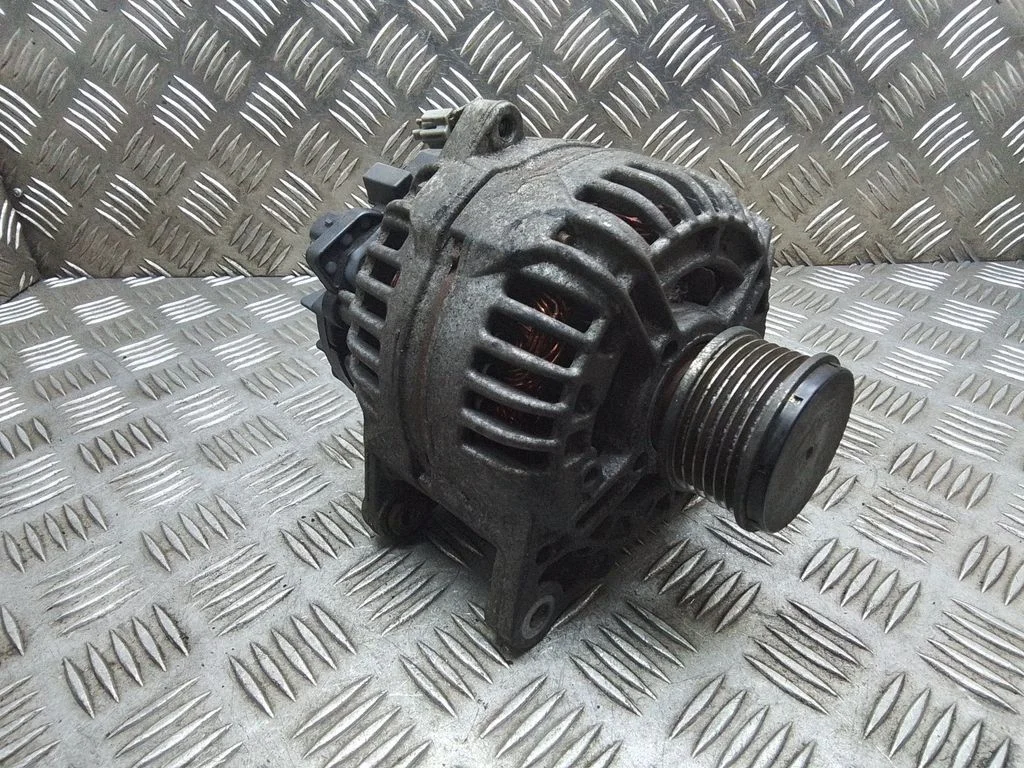 Generator/alternator – Nissan Qashqai+2 (2010-2014)
