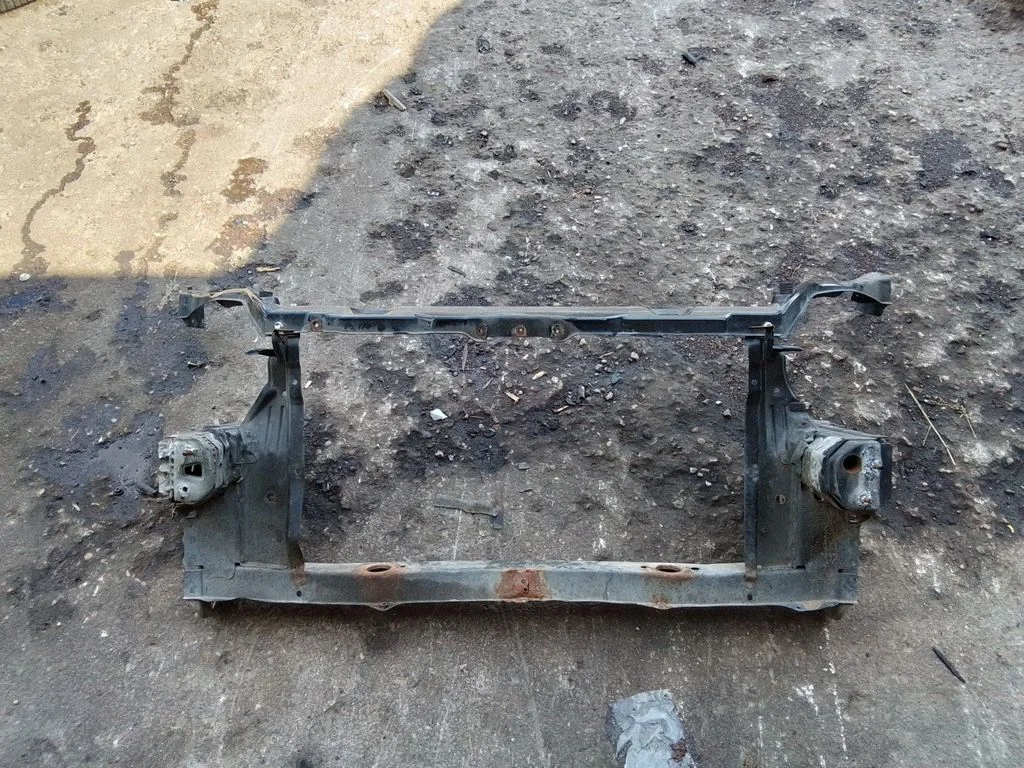Radiator support slam panel – Toyota Prius (XW20) (2003-2009)