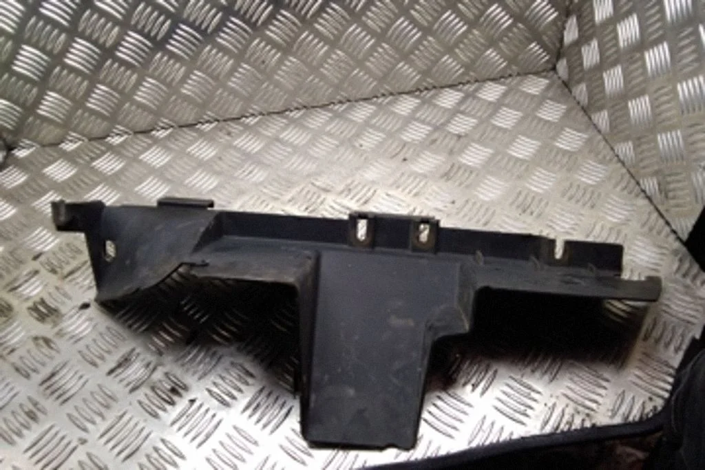 Radiatora gaisa novadītājs (-i) – Volkswagen Touareg I (2002-2010)