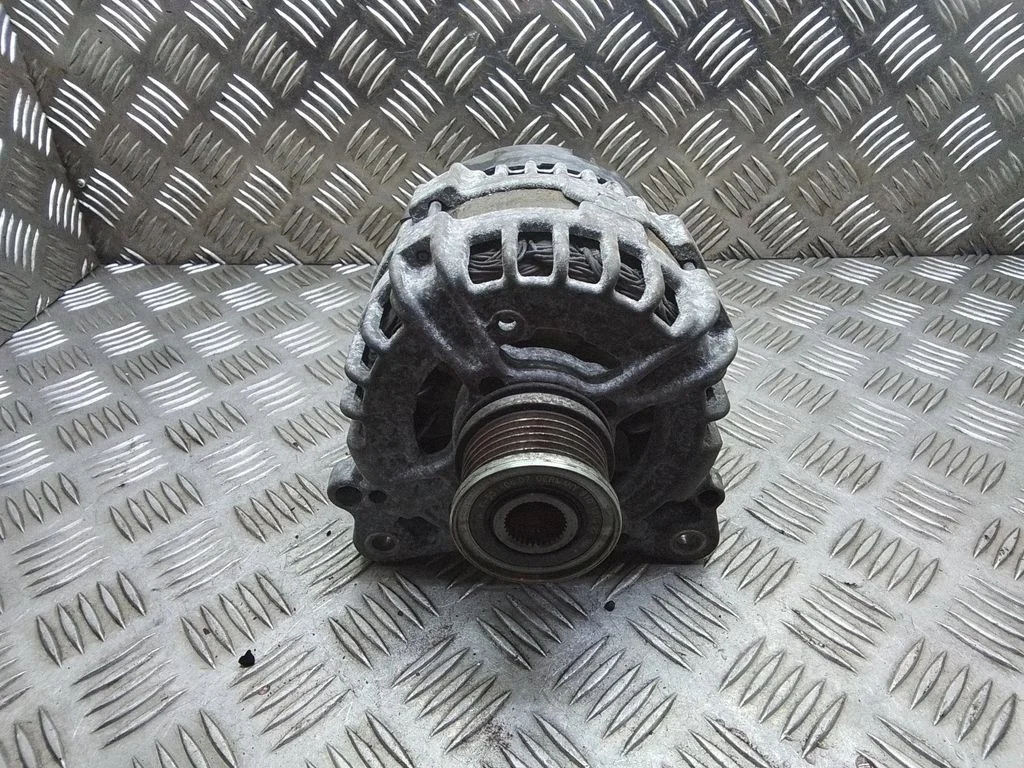 Alternator 03L903017E