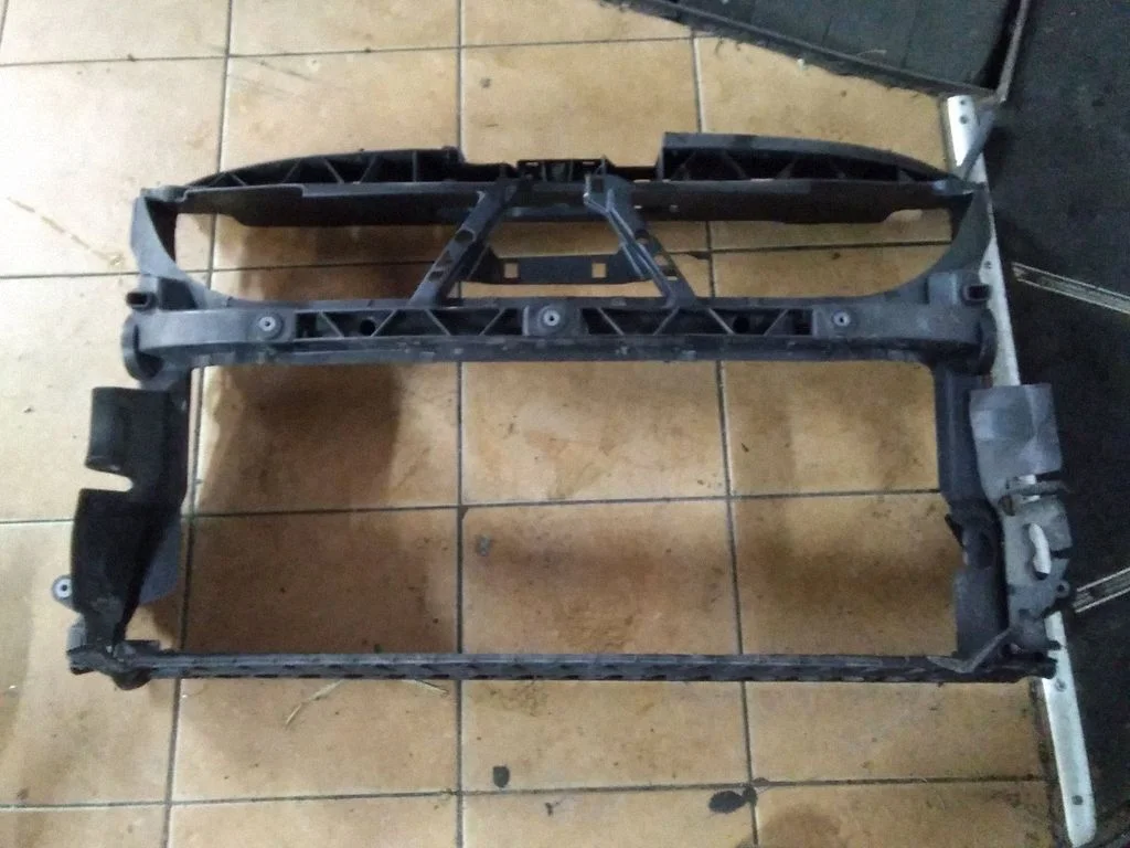 Radiator support slam panel – Volkswagen Phaeton (2002-2016)