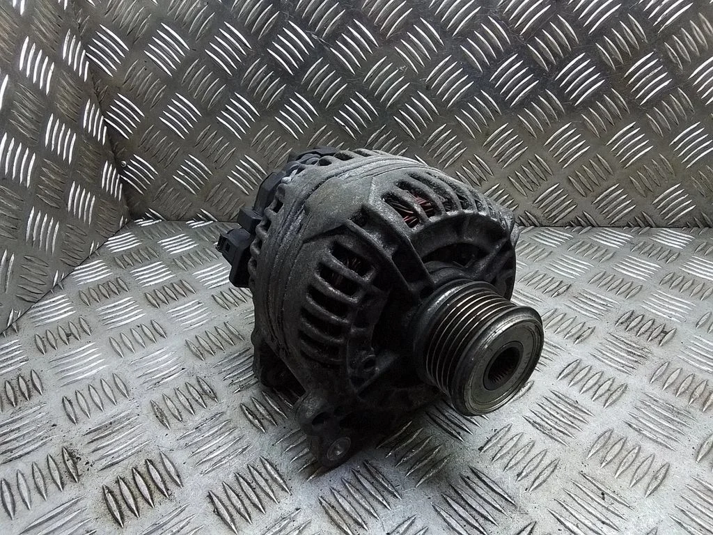 Generator/alternator – Volkswagen Touran I (2003-2010)