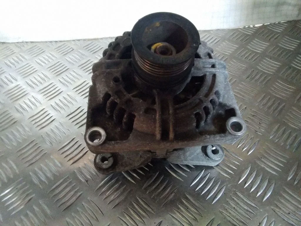 Generator/alternator – Opel Vectra C (2005-2009)