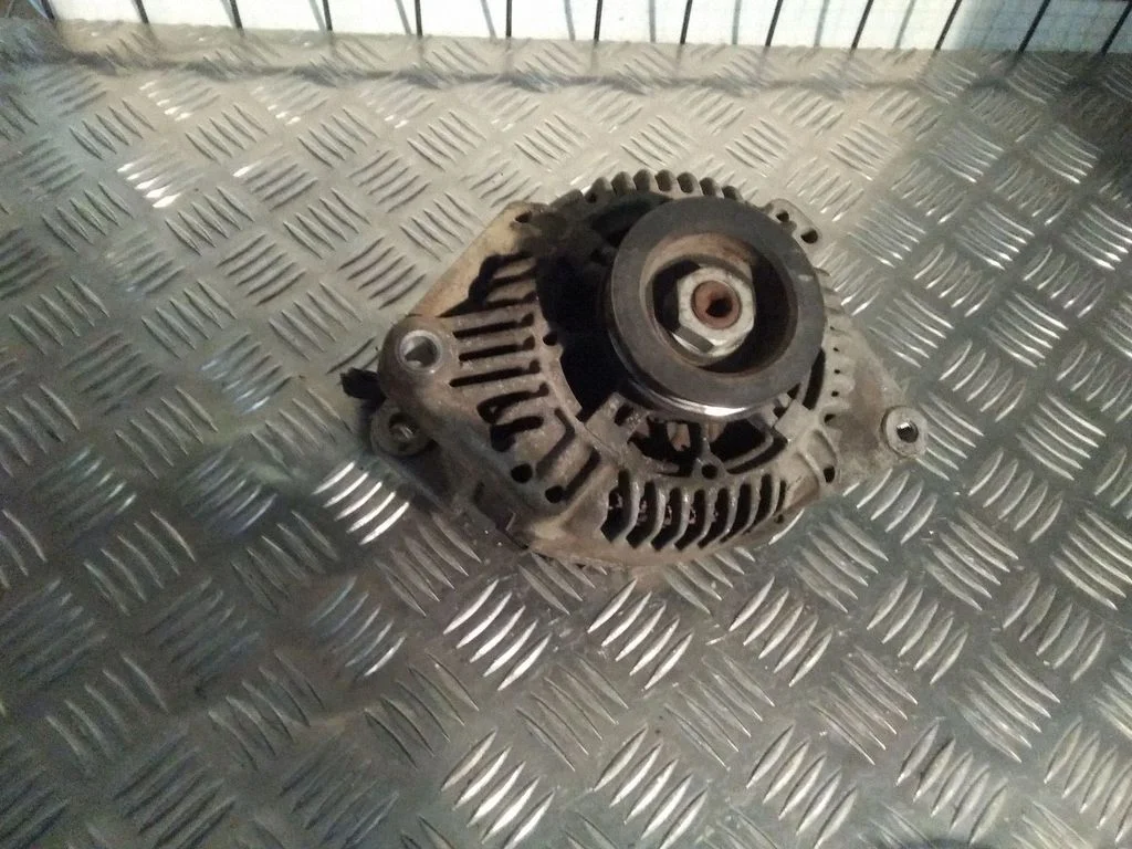 Generator/alternator – Renault Megane I (1995-2002)