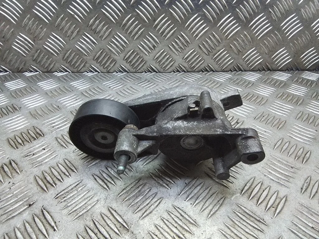 Generator/alternator belt tensioner – Volkswagen Touran I (2003-2010)