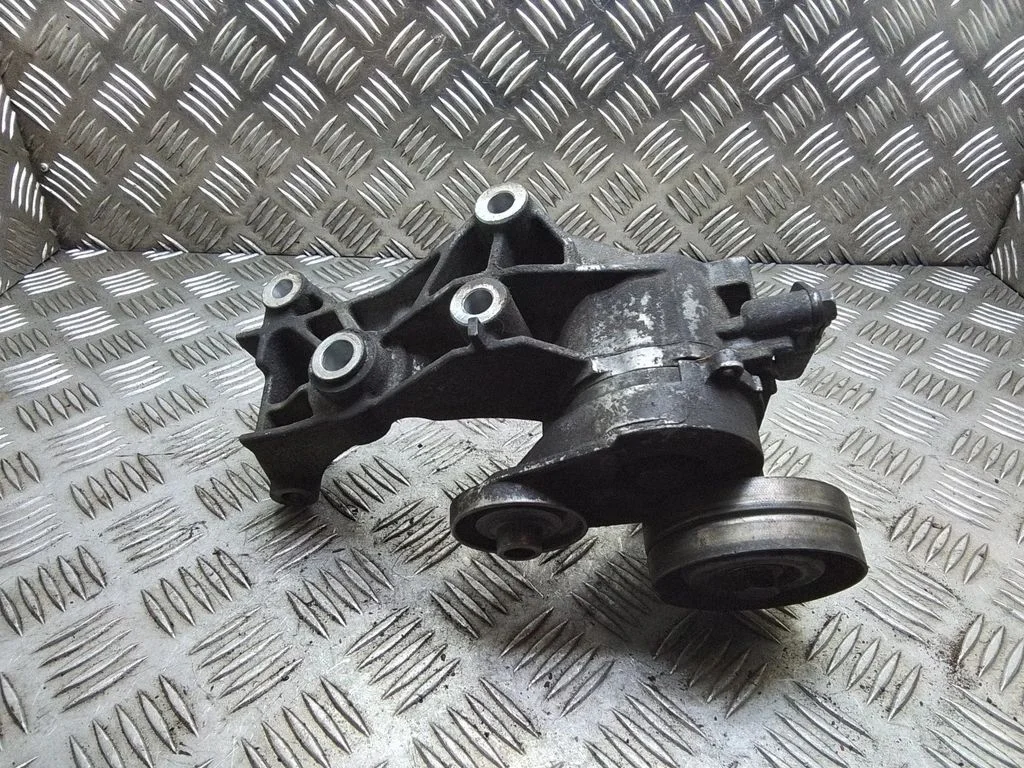 Napinacz paska – Opel Astra H (2004-2012)