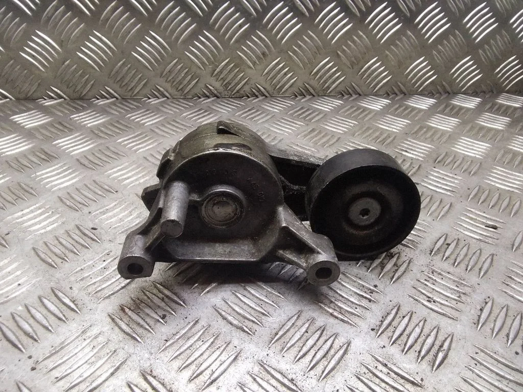 Napinacz paska – Audi A3 S3 8P (2003-2012)