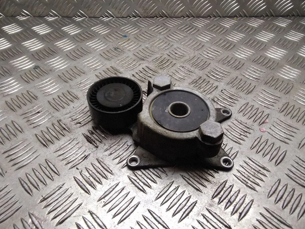 Napinacz paska – Toyota Corolla Verso AR10 (2004-2009)