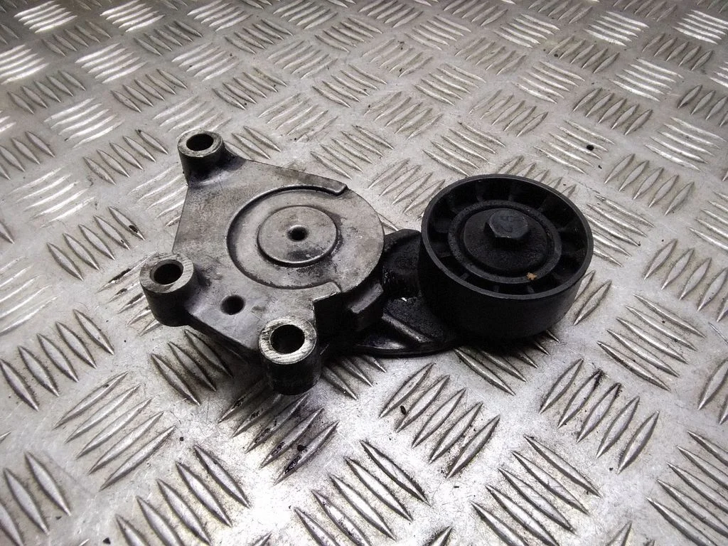 Generator/alternator belt tensioner – Citroen C4 I (2004-2010)