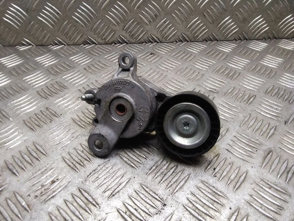 Napinacz paska – Volkswagen Golf IV (1998-2005)