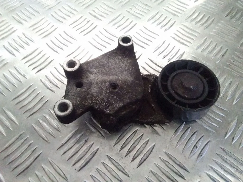 Generator/alternator belt tensioner – Ford Focus C-MAX (2003-2010)