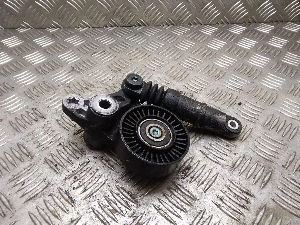 Napinacz paska – Audi A4 S4 B7 8E 8H (2005-2008)