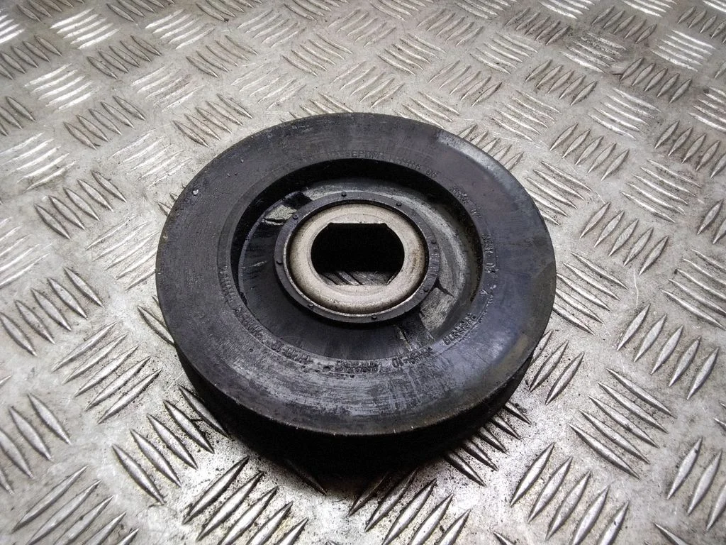 Väntvõlli rihmaratas – Nissan Qashqai+2 (2010-2014)