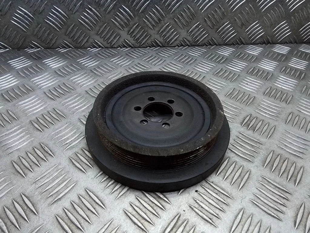 Crankshaft pulley – BMW 3 Series E90 E91 (2005-2012)