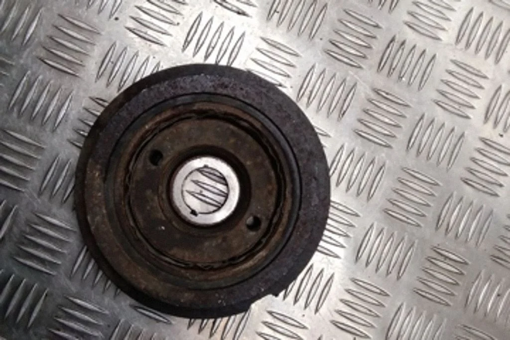 Crankshaft pulley – Toyota Avensis T250 (2003-2006)