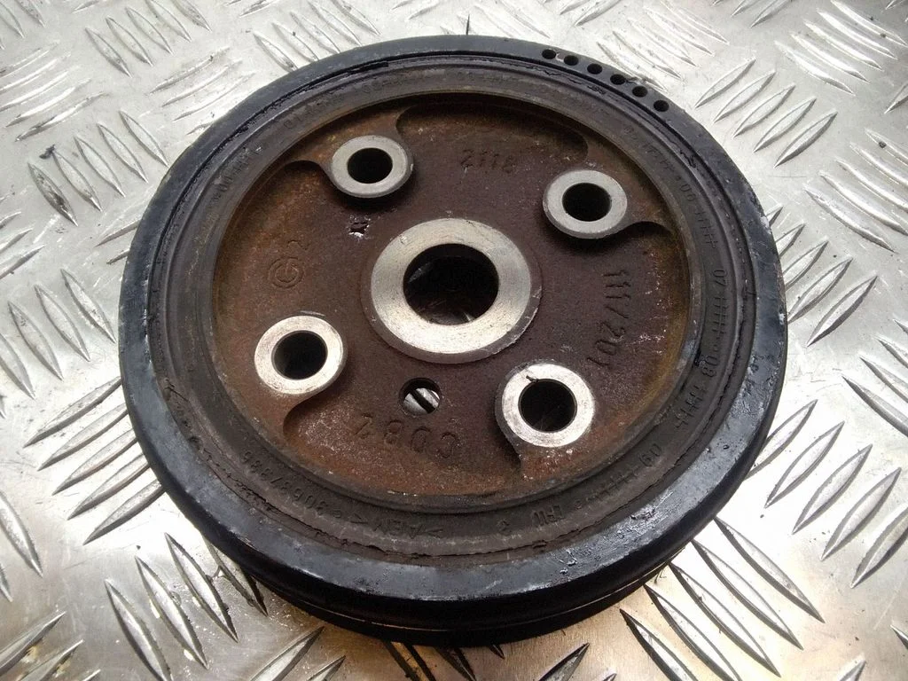 Crankshaft pulley – Volvo V70 (2000-2004)
