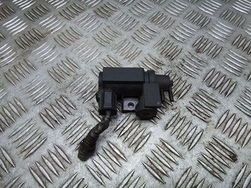 Solenoidklapp – Toyota Avensis T250 (2006-2009)