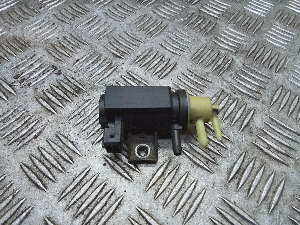 Turbo solenoīda vārsts – Nissan Navara D23 (2015-)