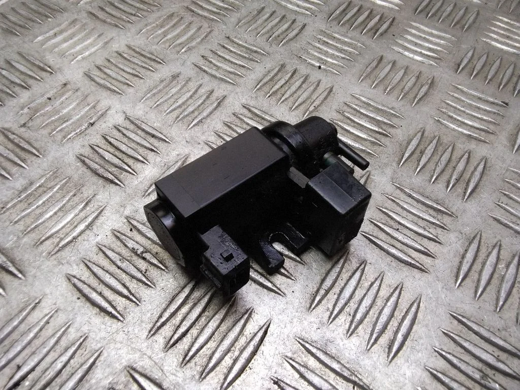 Solenoidklapp – BMW 5-seeria E60 E61 (2004-2010)