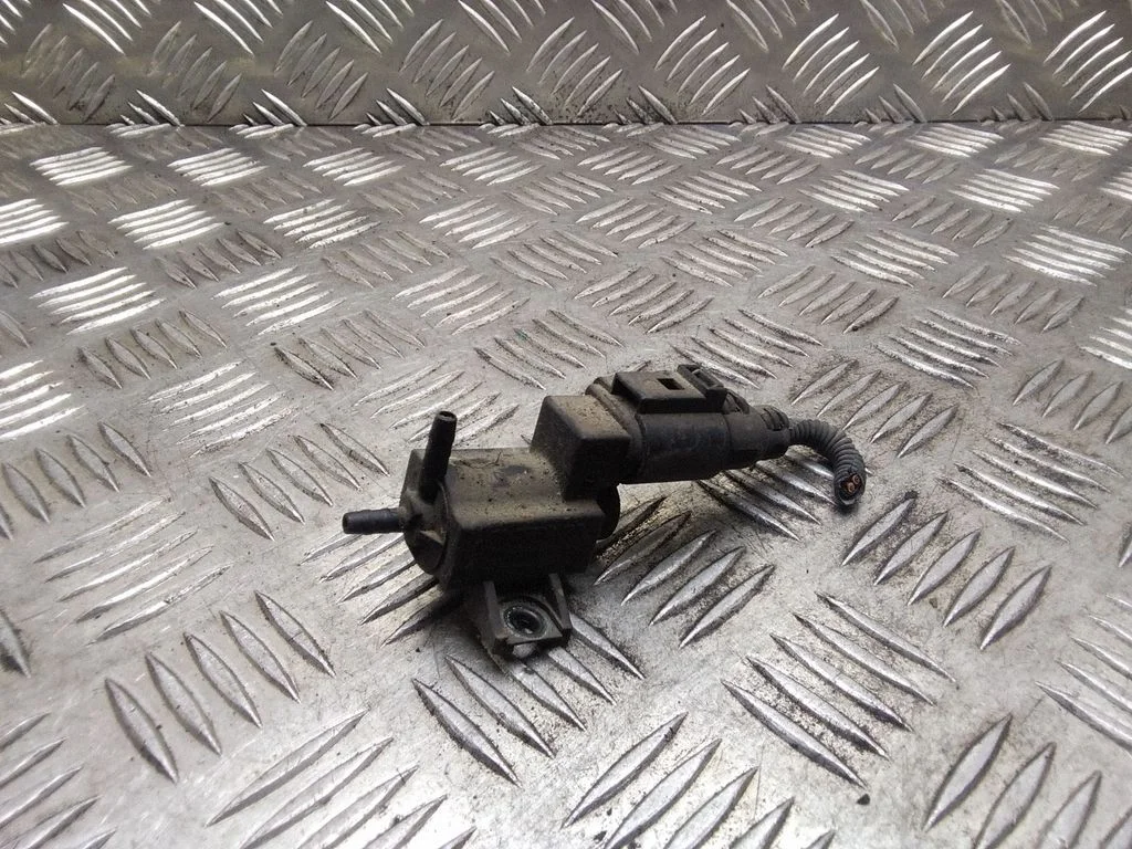 Turbo solenoid valve – Volkswagen Sharan (1996-2000)