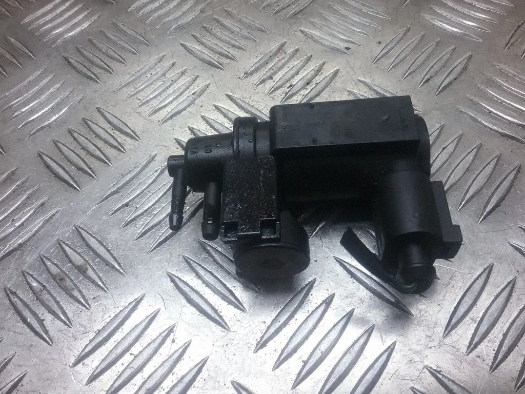 Solenoidklapp 059906628B