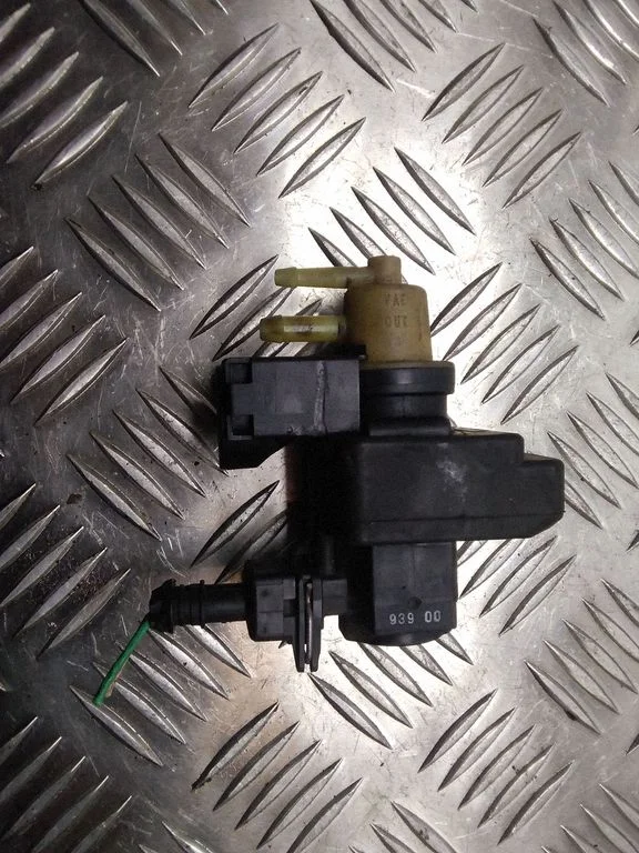 Turbo solenoīda vārsts 8200486264