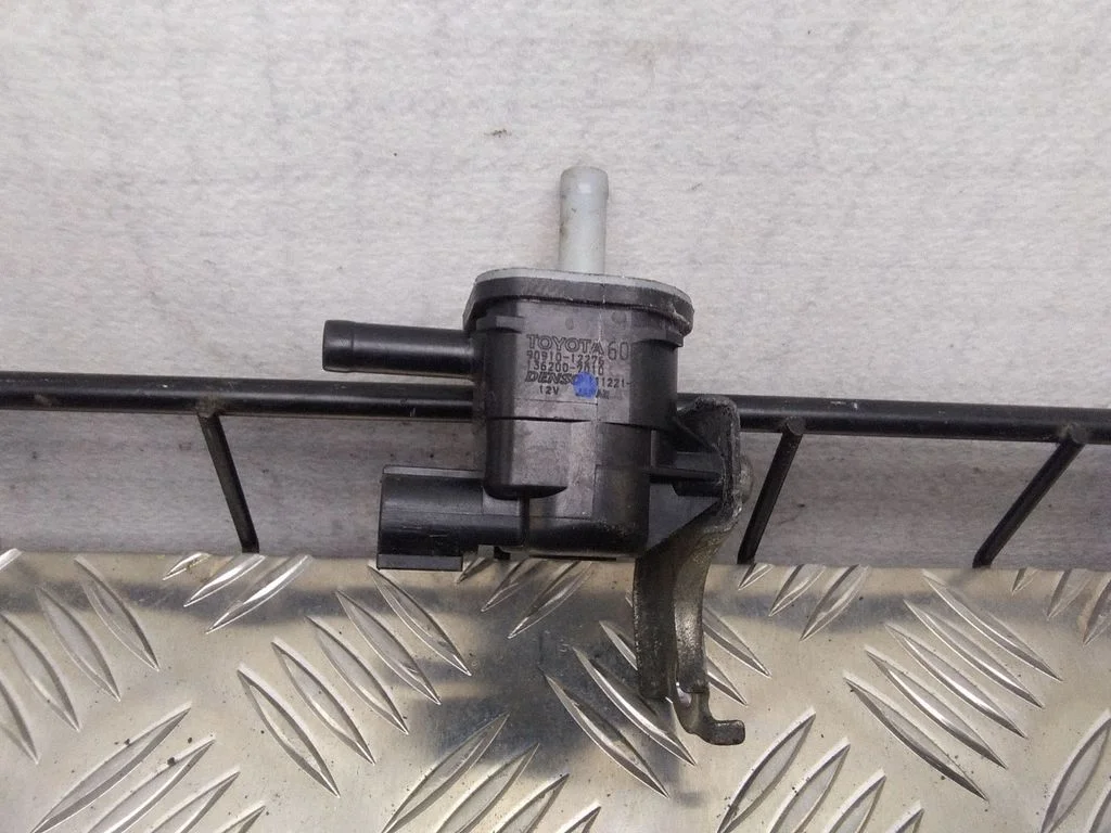 Solenoidklapp – Toyota Prius (XW30) (2009-2015)