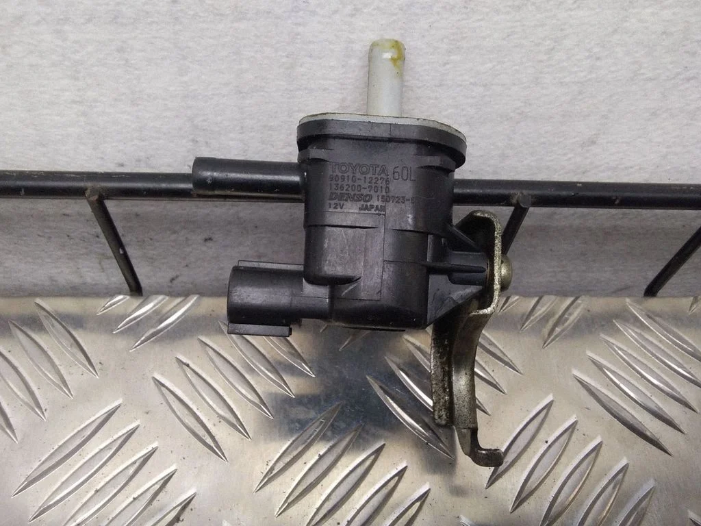 Turbo solenoīda vārsts – Toyota Prius (XW30) (2009-2015)