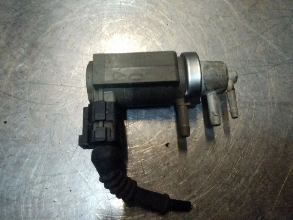 Turbo solenoīda vārsts – Audi A6 Allroad C5 (1999-2005)