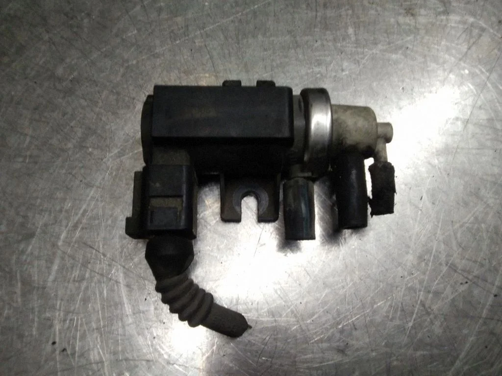 Solenoidklapp – Audi A4 S4 B6 8E 8H (2001-2005)