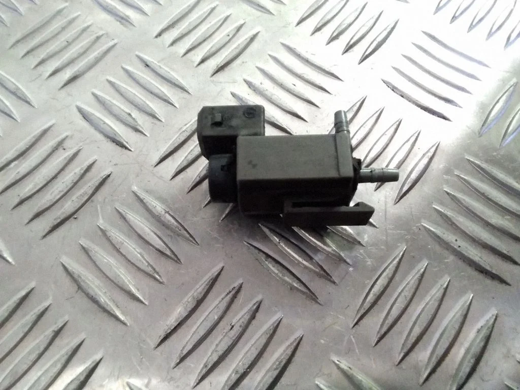 Turbo solenoid valve – BMW 3 Series E90 E91 (2005-2012)