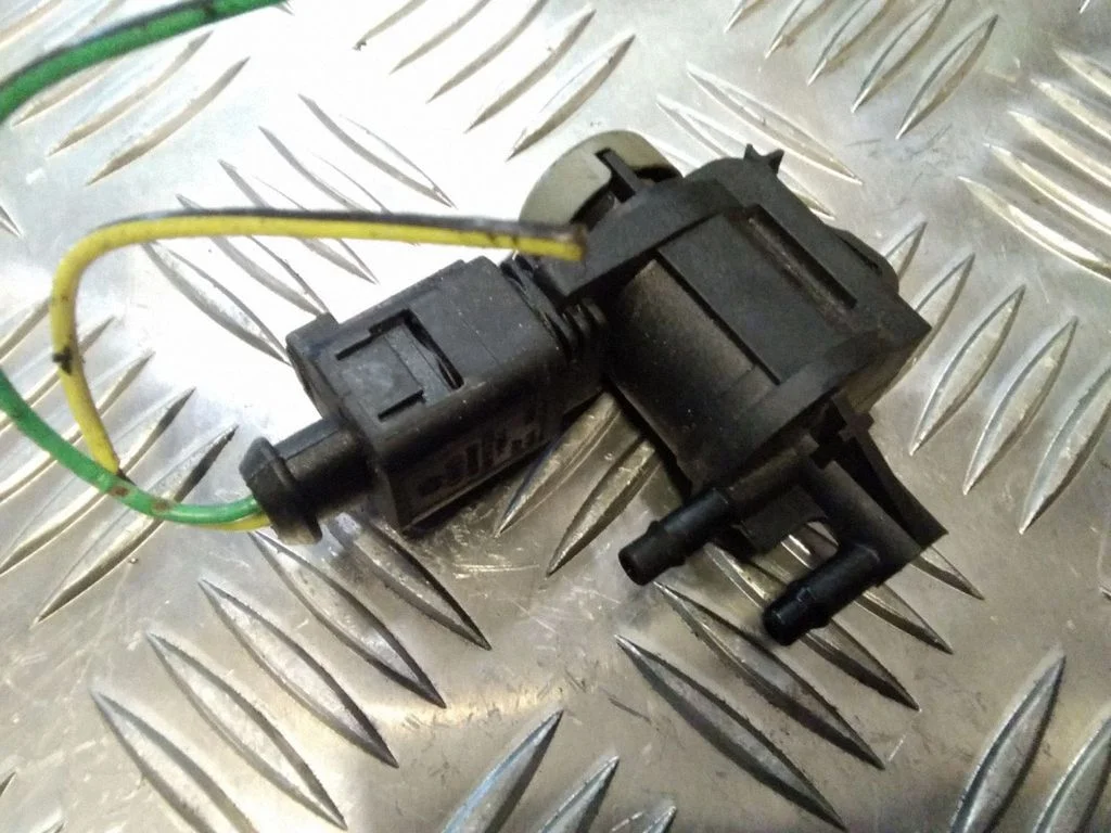 Zawór elektromagnetyczny turbo – Audi A3 S3 8P (2003-2012)