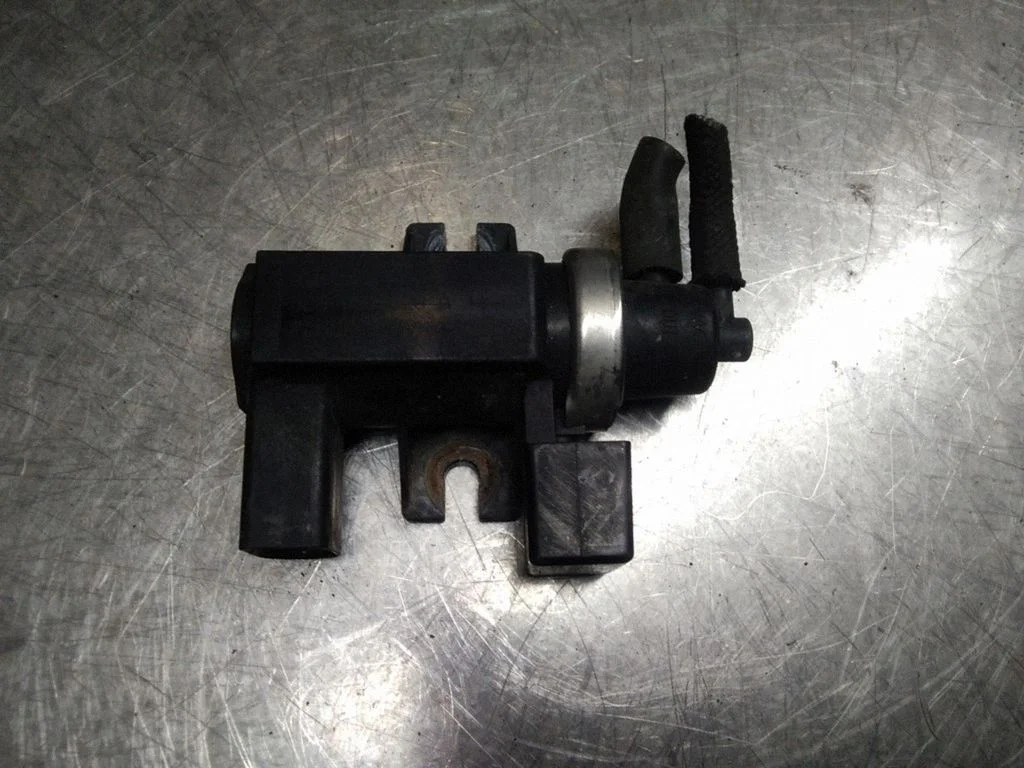 Turbo solenoīda vārsts – Audi A4 S4 B6 8E 8H (2001-2005)