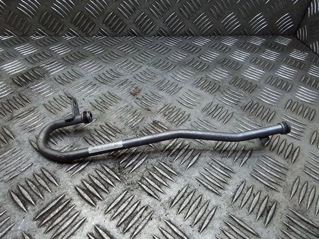 Turbo turbocharger oiling pipe/hose – Mercedes-Benz C-Class AMG W204 (2007-2014)